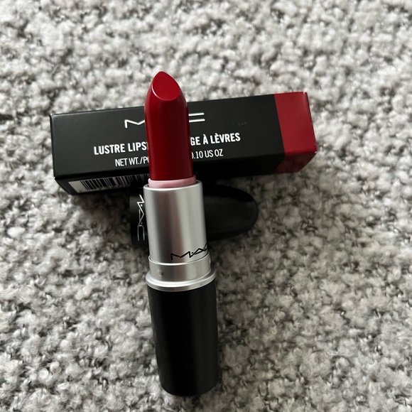 💎 2 x 28💎 Mac cosmetics red lipstick 510 lady bug - Picture 3 of 9